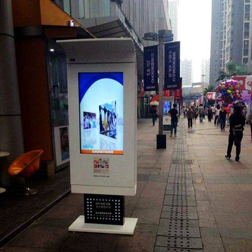 戶外LCD廣告機的五大優勢，助您搶占品牌傳播高地